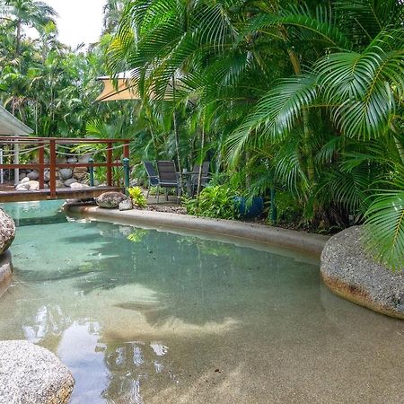Seascape Holidays - Coral Apartments Port Douglas Exteriör bild