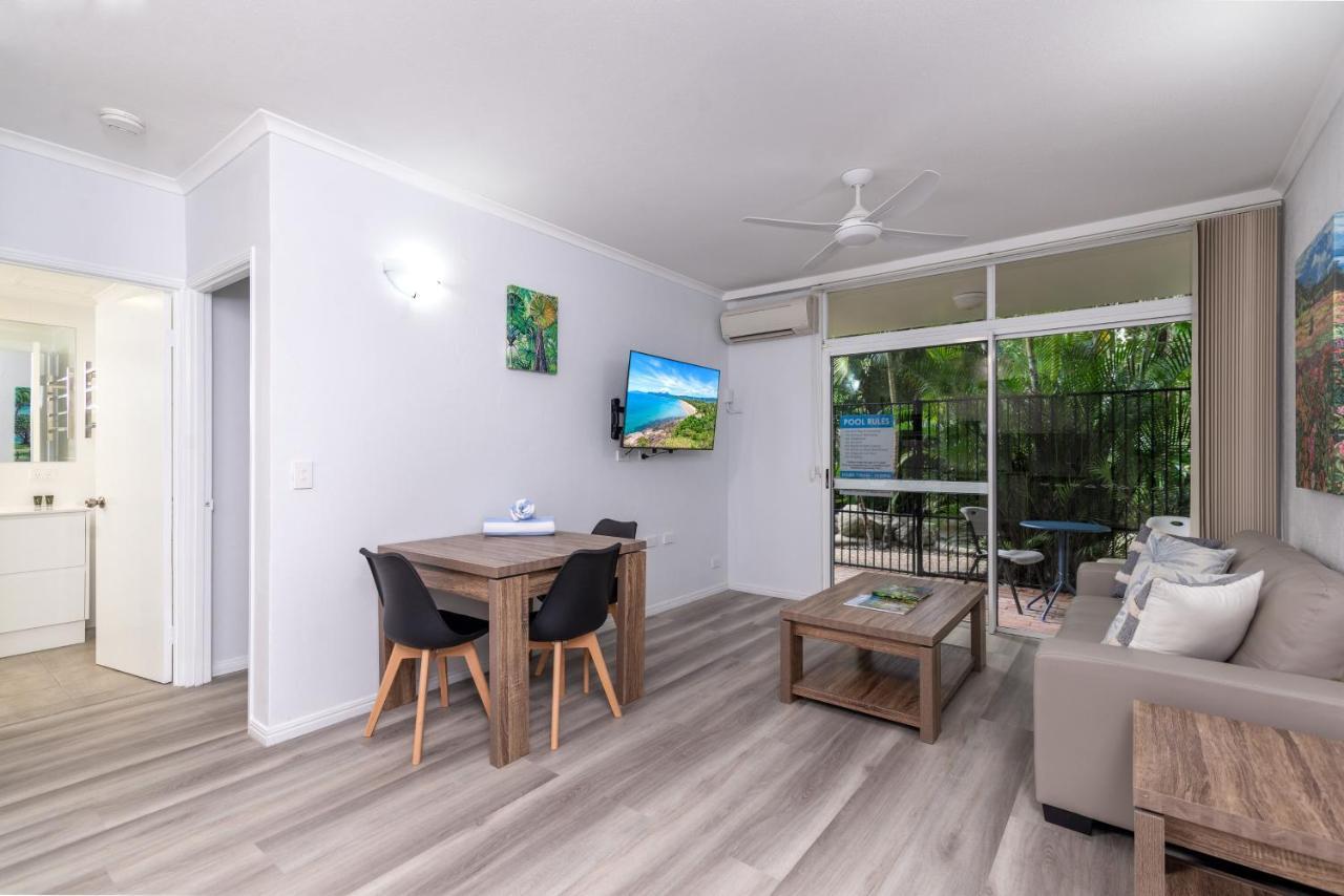 Seascape Holidays - Coral Apartments Port Douglas Exteriör bild
