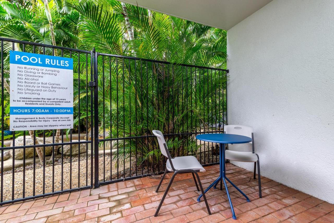 Seascape Holidays - Coral Apartments Port Douglas Exteriör bild