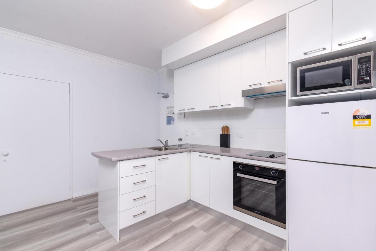 Seascape Holidays - Coral Apartments Port Douglas Exteriör bild