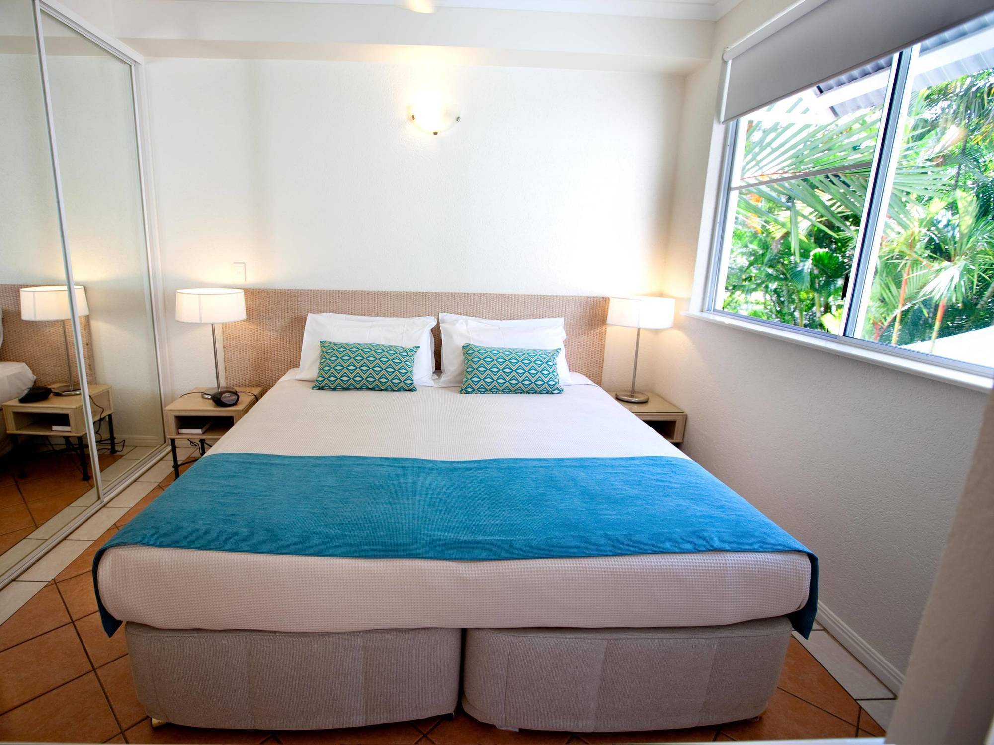 Seascape Holidays - Coral Apartments Port Douglas Exteriör bild